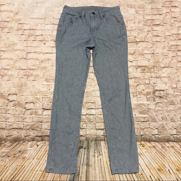 Stripe Straight Leg Jeggings - Picture 2 of 8